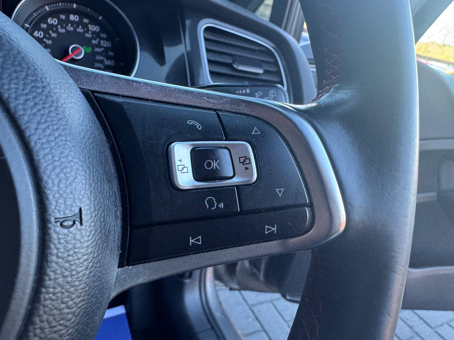 Used Volkswagen Golf 2014 for sale - 76926843: Photo 29