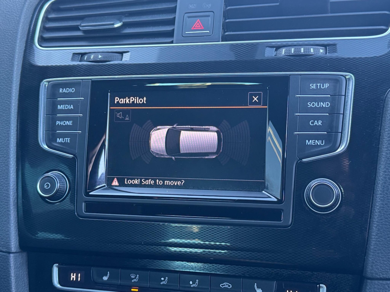 Used Volkswagen Golf 2014 for sale - 76926843: Photo 31