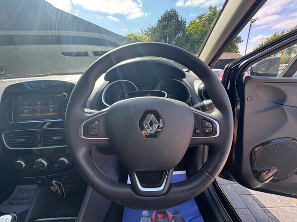 Used Renault Clio 2019 for sale - 75532275: Photo 27