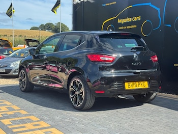 Used Renault Clio 2019 for sale - 75532275: Photo