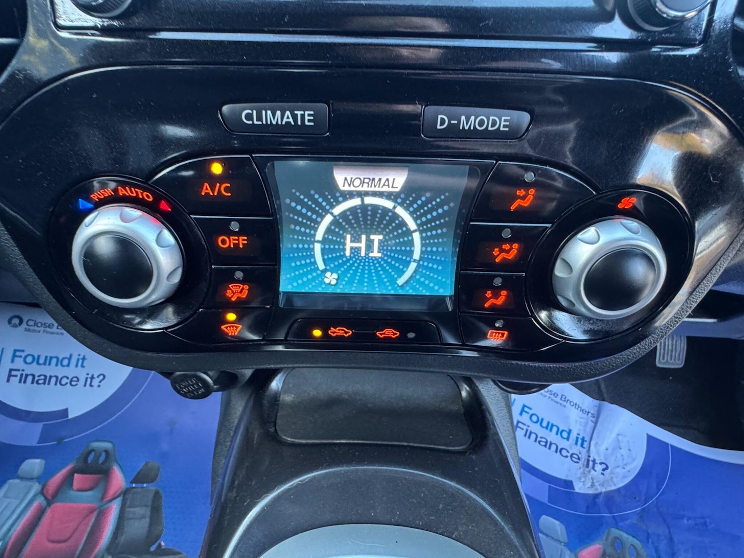 Used Nissan Juke 2015 for sale - 76781713: Photo 23