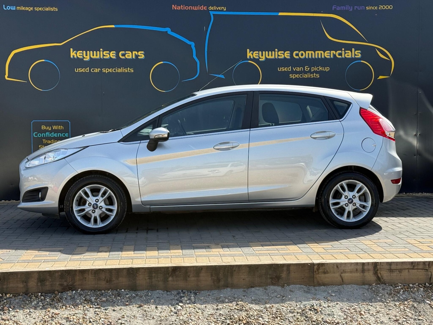 Used Ford Fiesta 2015 for sale - 78170325: Photo 2