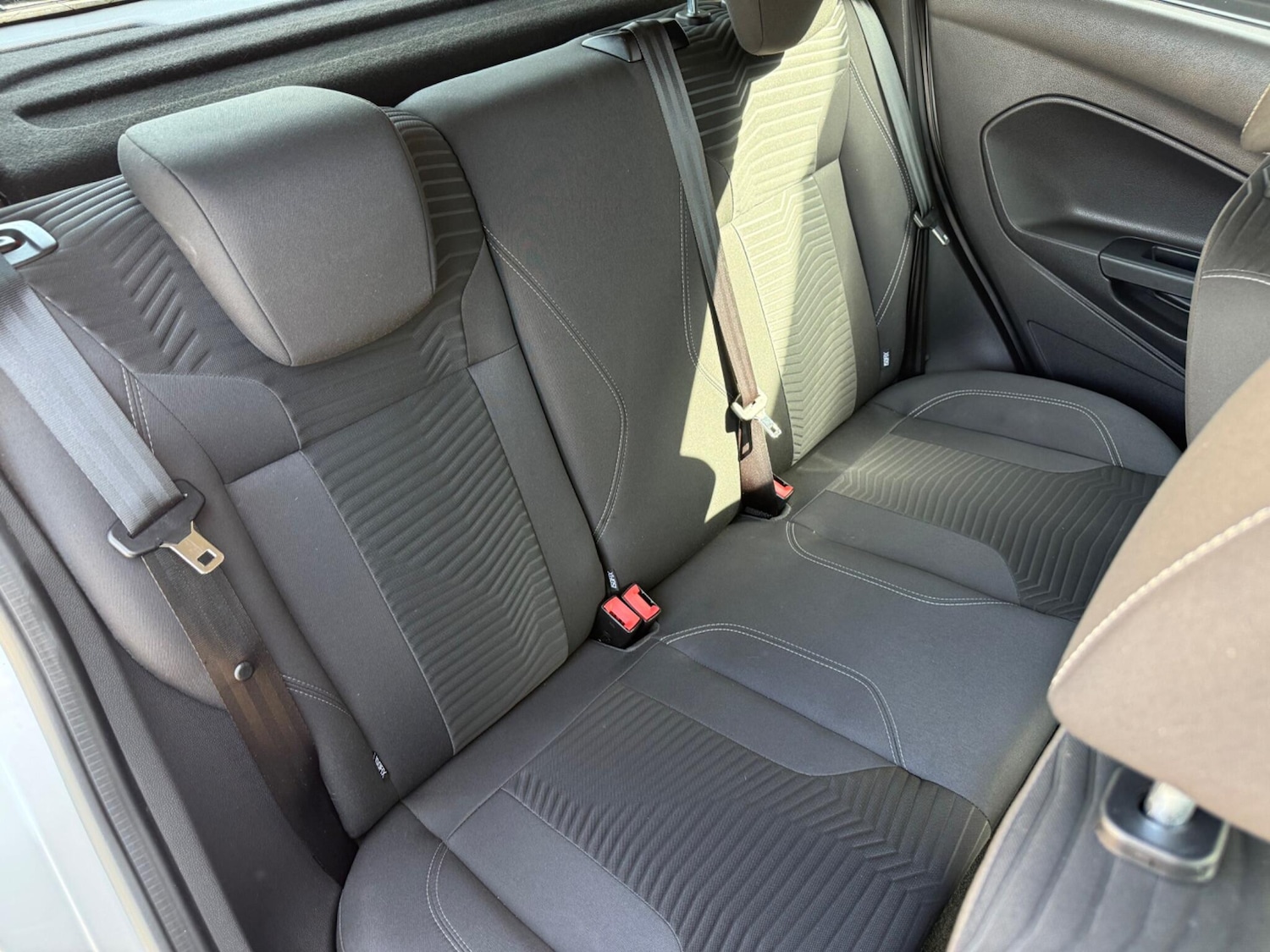 Used Ford Fiesta 2015 for sale - 78170325: Photo 21