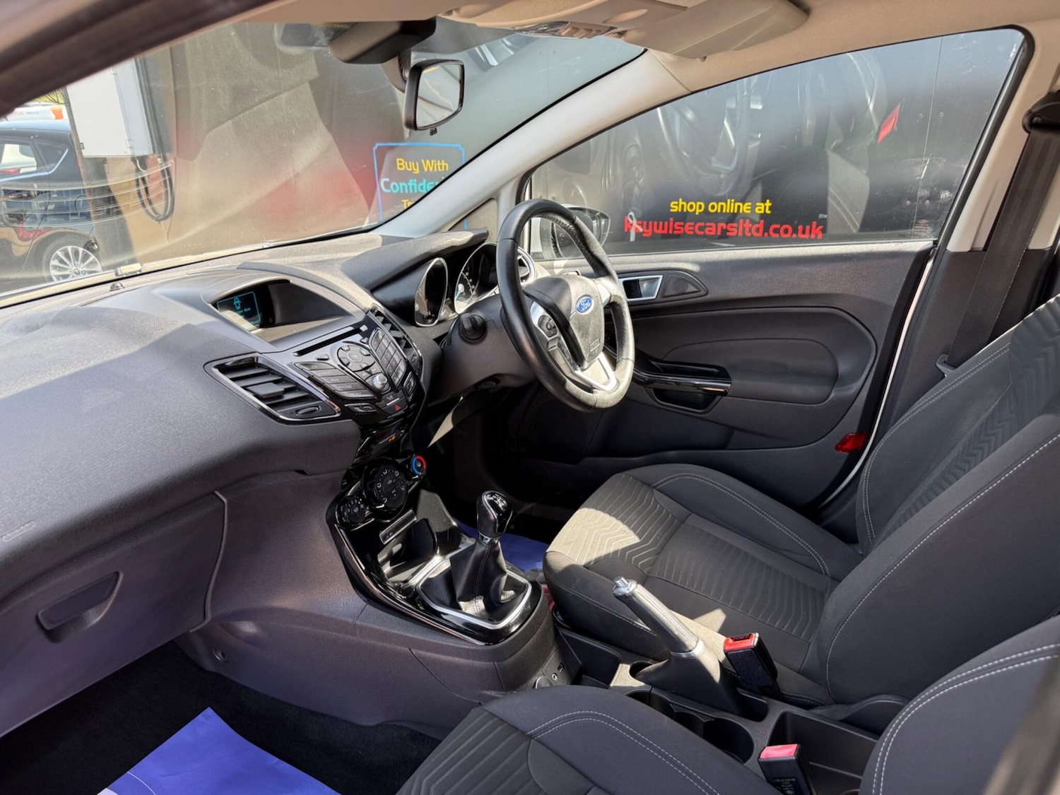 Used Ford Fiesta 2015 for sale - 78170325: Photo 25