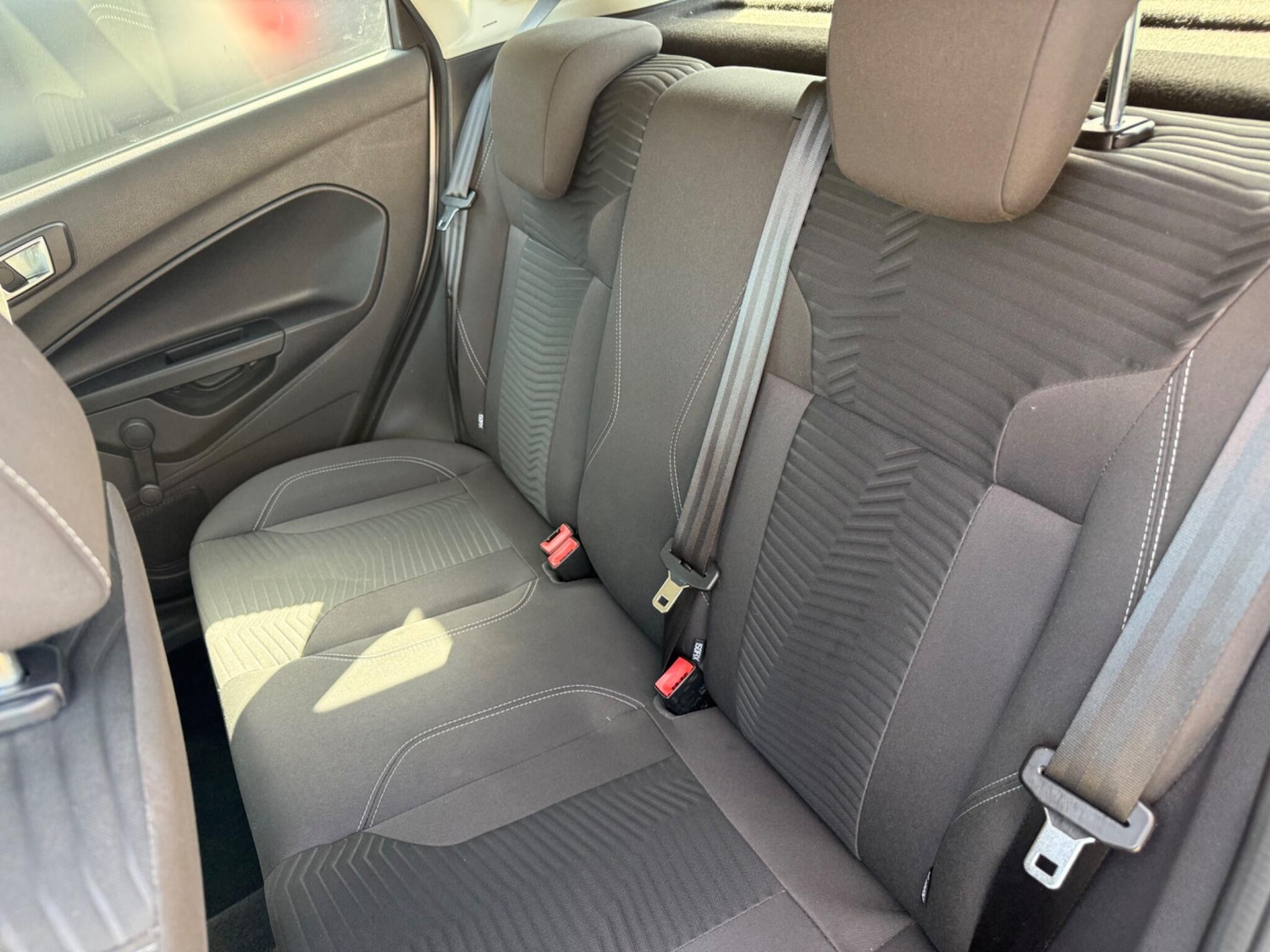 Used Ford Fiesta 2015 for sale - 78170325: Photo 27