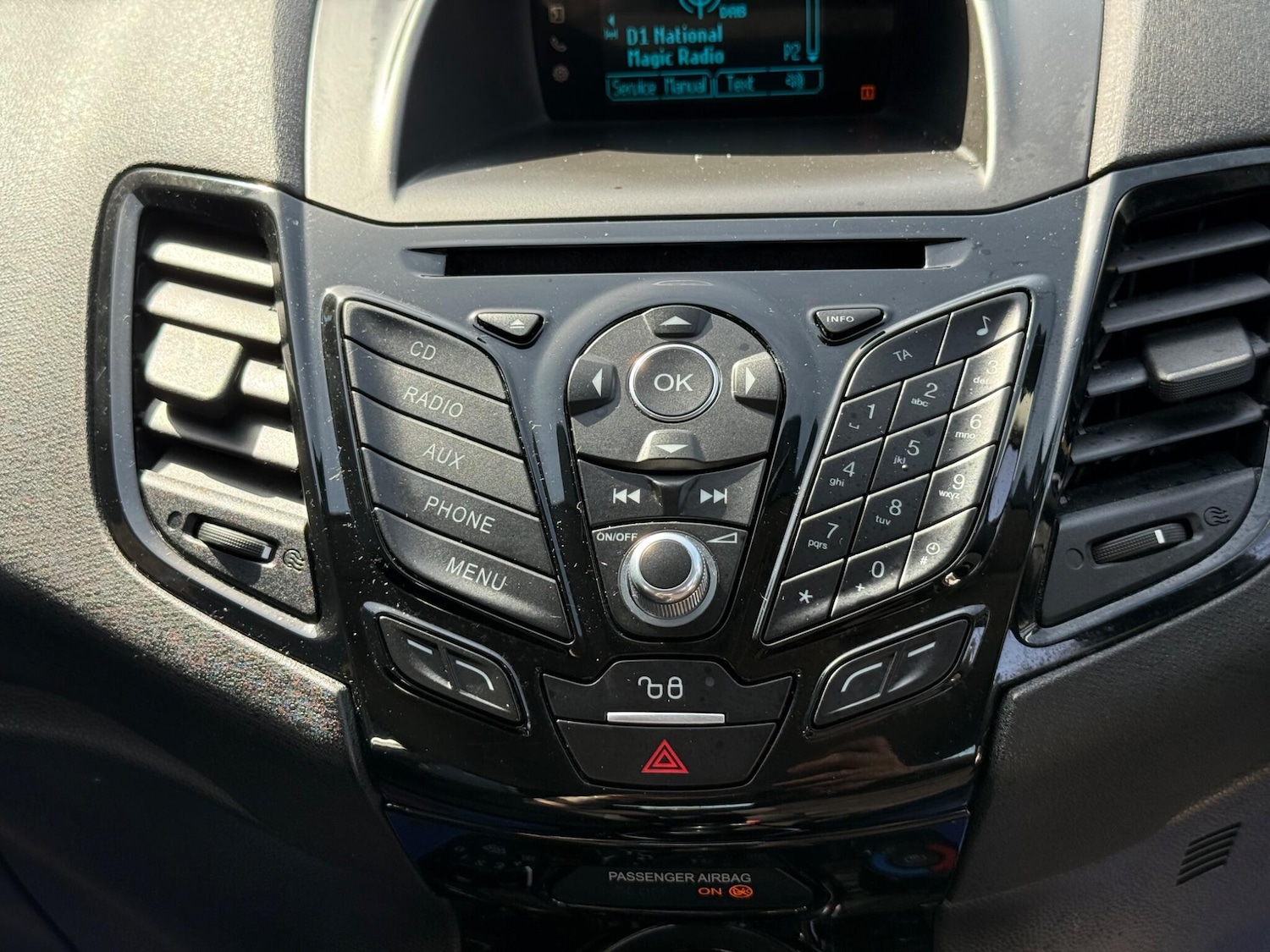 Used Ford Fiesta 2015 for sale - 78170325: Photo 34