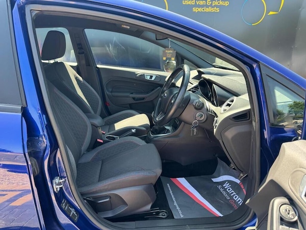Used Ford Fiesta 2017 for sale - 76174704: Photo 13