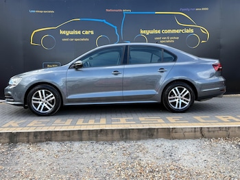 Used Volkswagen Jetta 2017 for sale - 78860205: Photo
