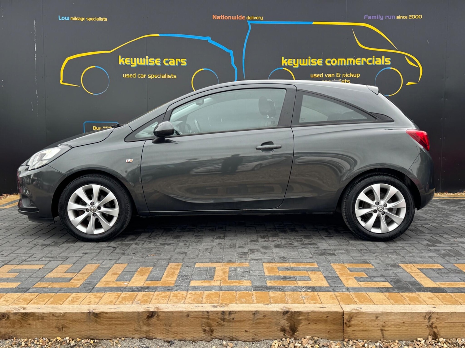 Used Vauxhall Corsa for sale - 76995486: Photo 2