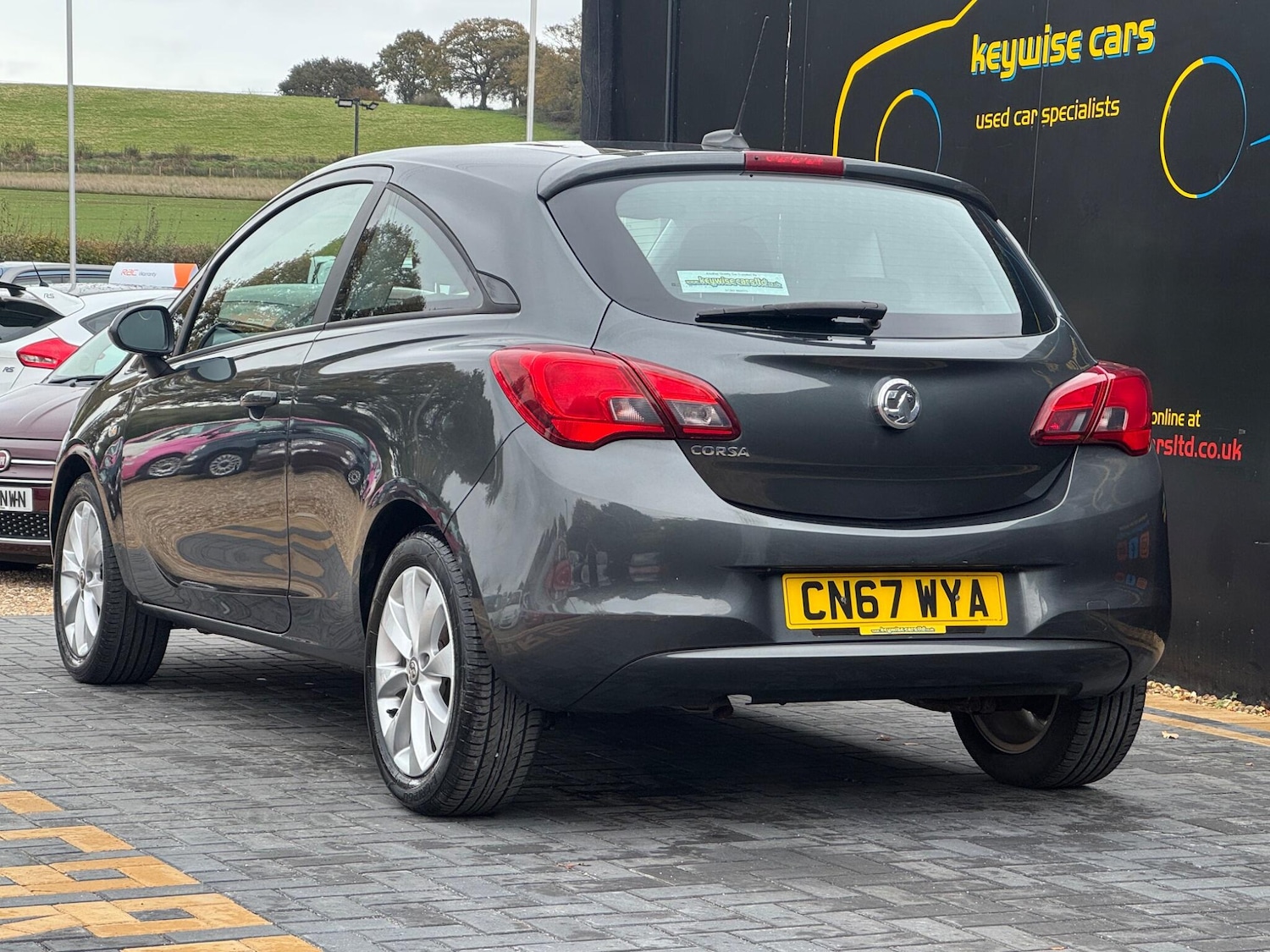 Used Vauxhall Corsa for sale - 76995486: Photo 3