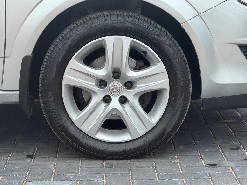 Used Vauxhall Astra 2010 for sale - 76988919: Photo 10