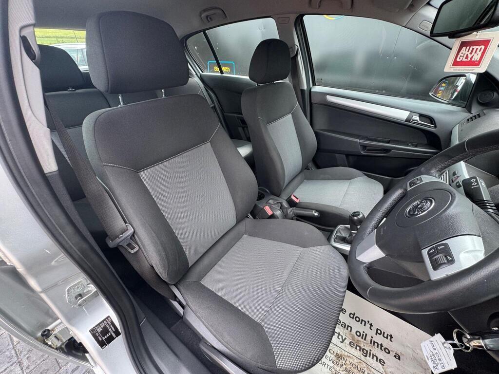 Used Vauxhall Astra 2010 for sale - 76988919: Photo 15