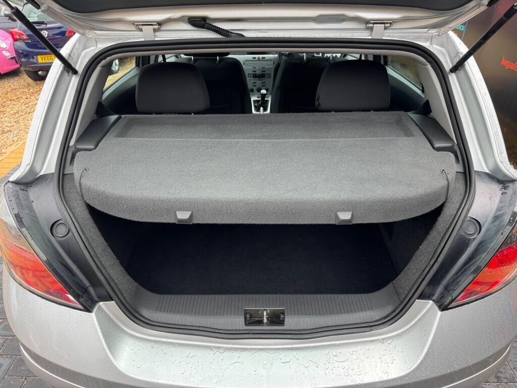 Used Vauxhall Astra 2010 for sale - 76988919: Photo 21