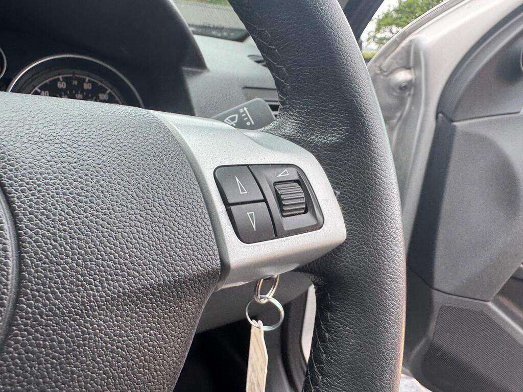 Used Vauxhall Astra 2010 for sale - 76988919: Photo 24