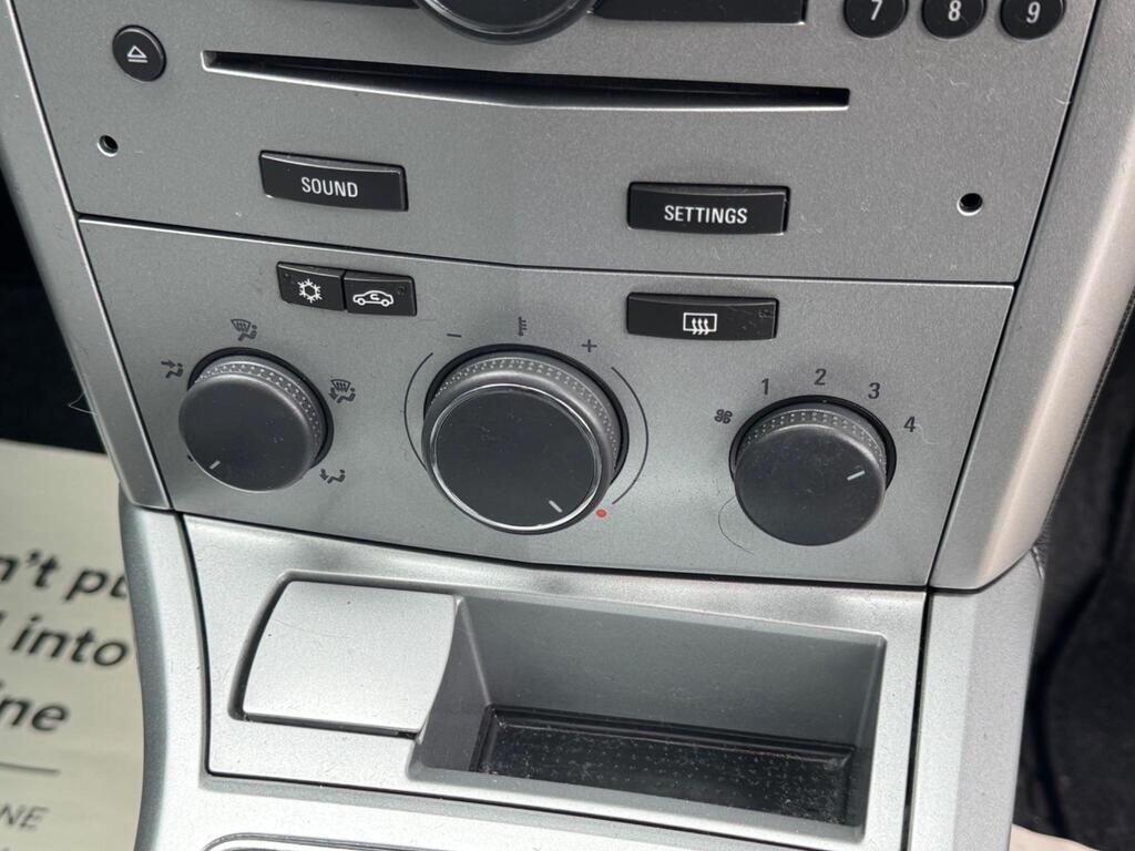 Used Vauxhall Astra 2010 for sale - 76988919: Photo 27