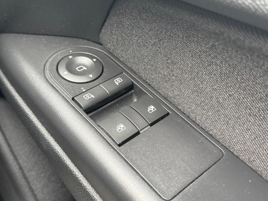 Used Vauxhall Astra 2010 for sale - 76988919: Photo 30