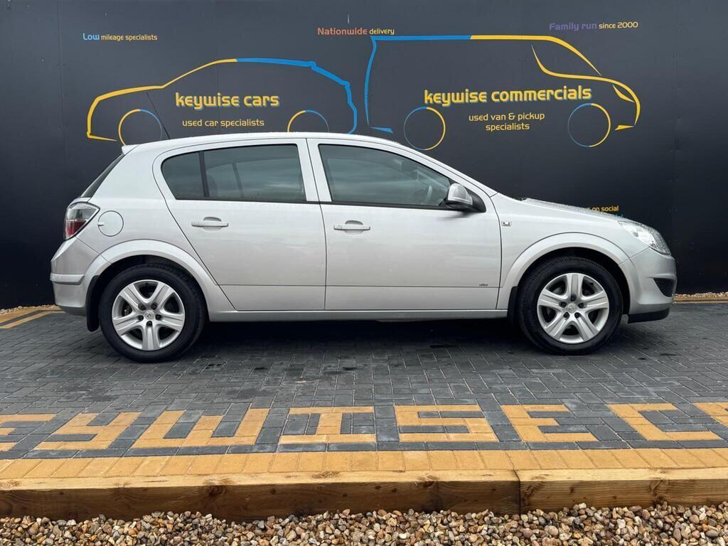 Used Vauxhall Astra 2010 for sale - 76988919: Photo 6