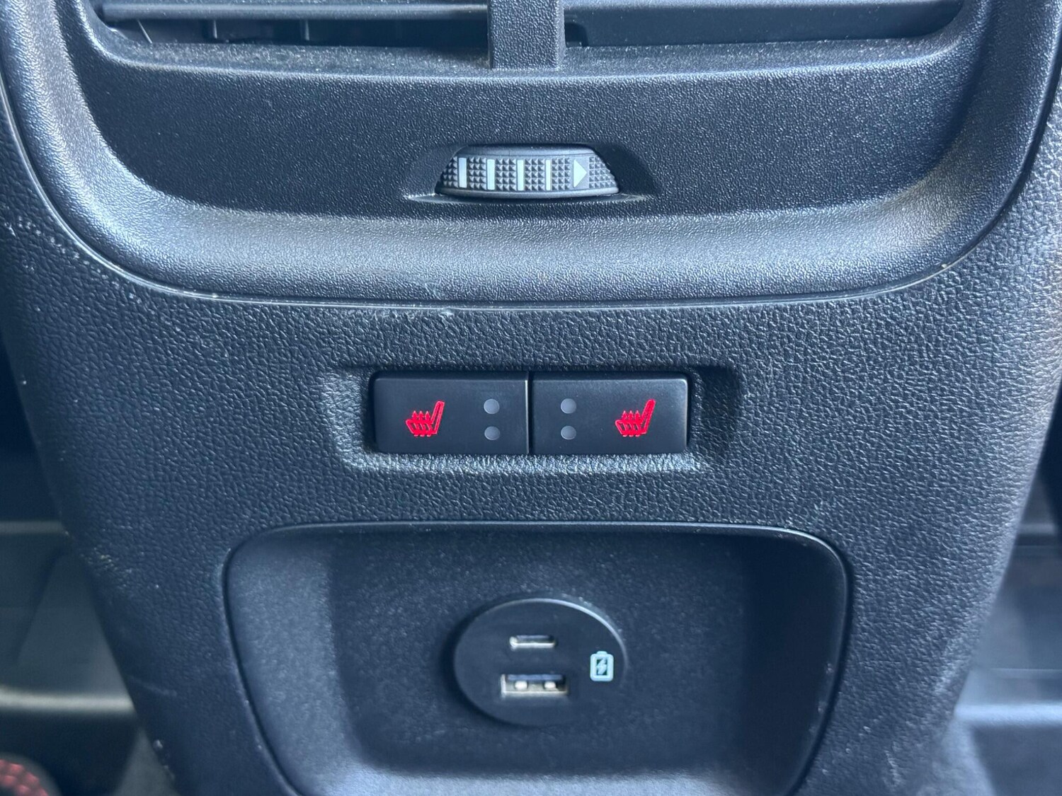 Used Ford Kuga 2022 for sale - 77839003: Photo 43