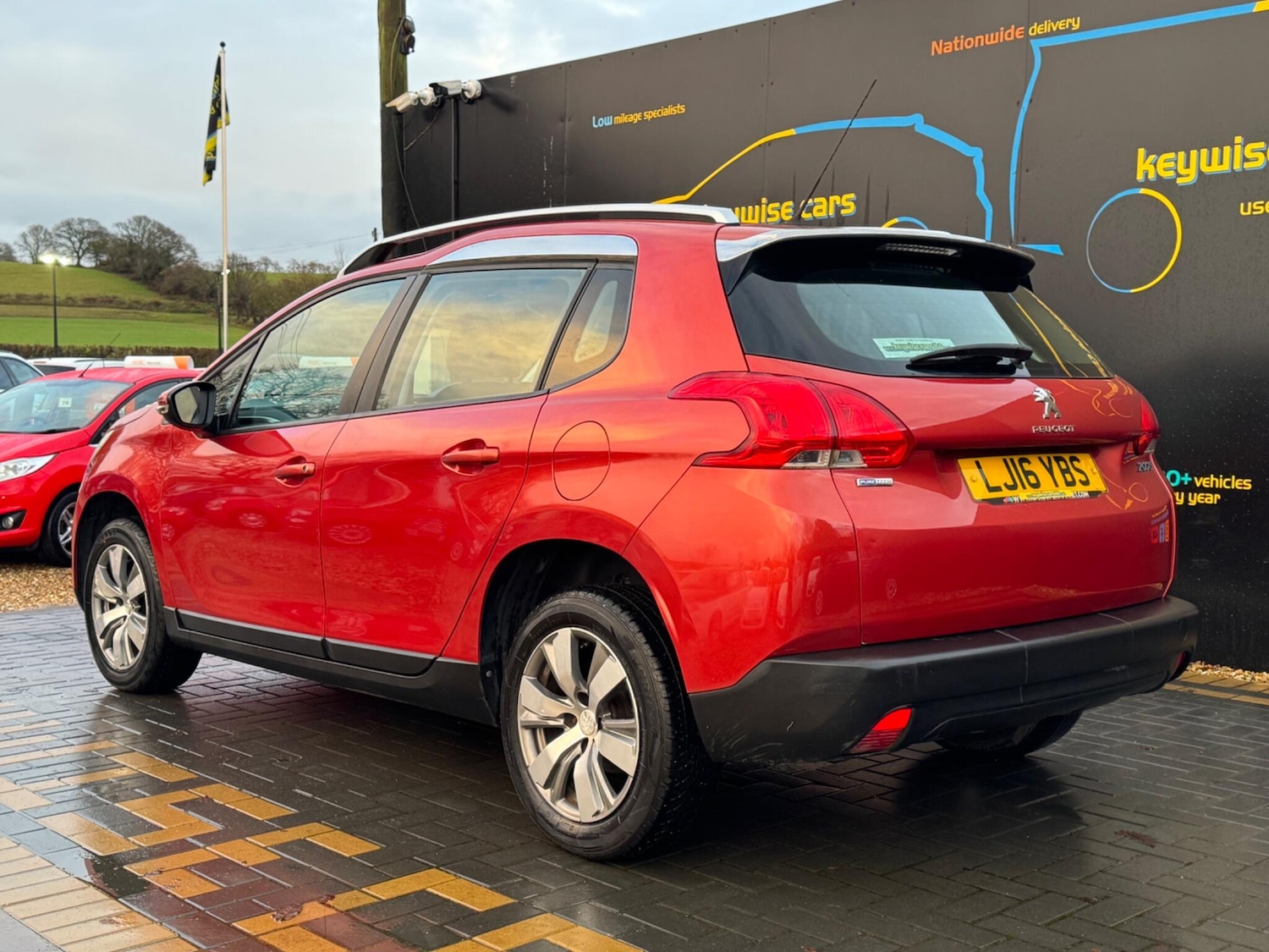 Used Peugeot 2008 2016 for sale - 77290449: Photo 3