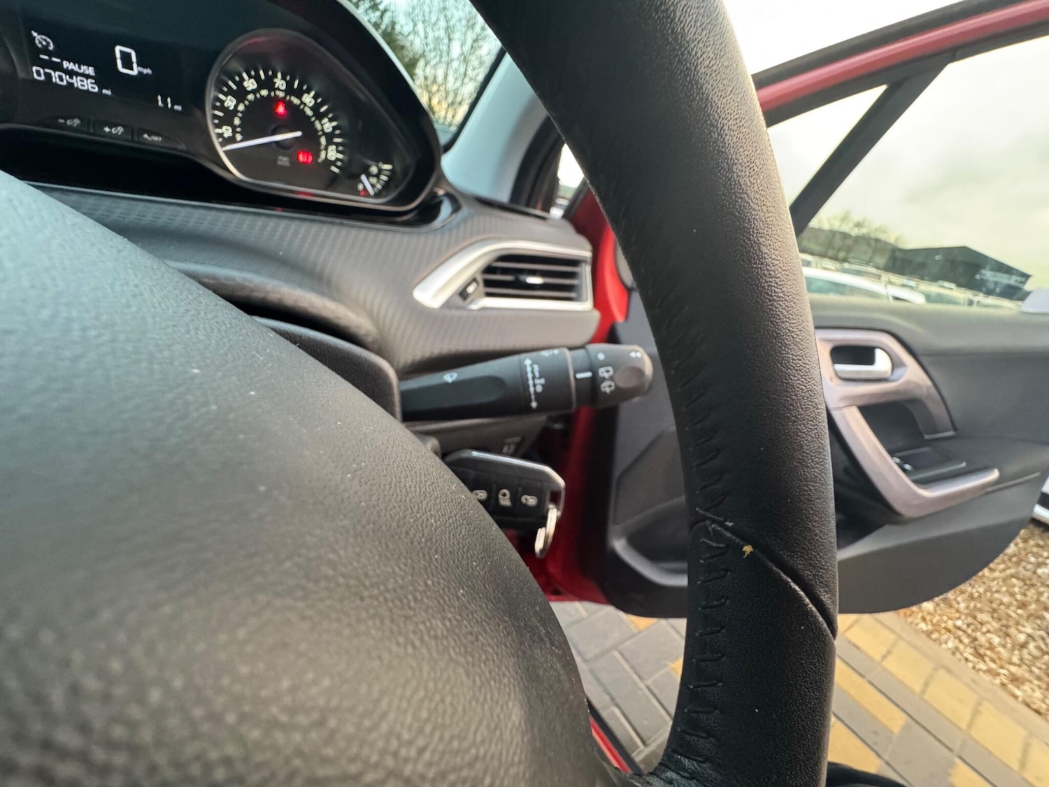 Used Peugeot 2008 2016 for sale - 77290449: Photo 32