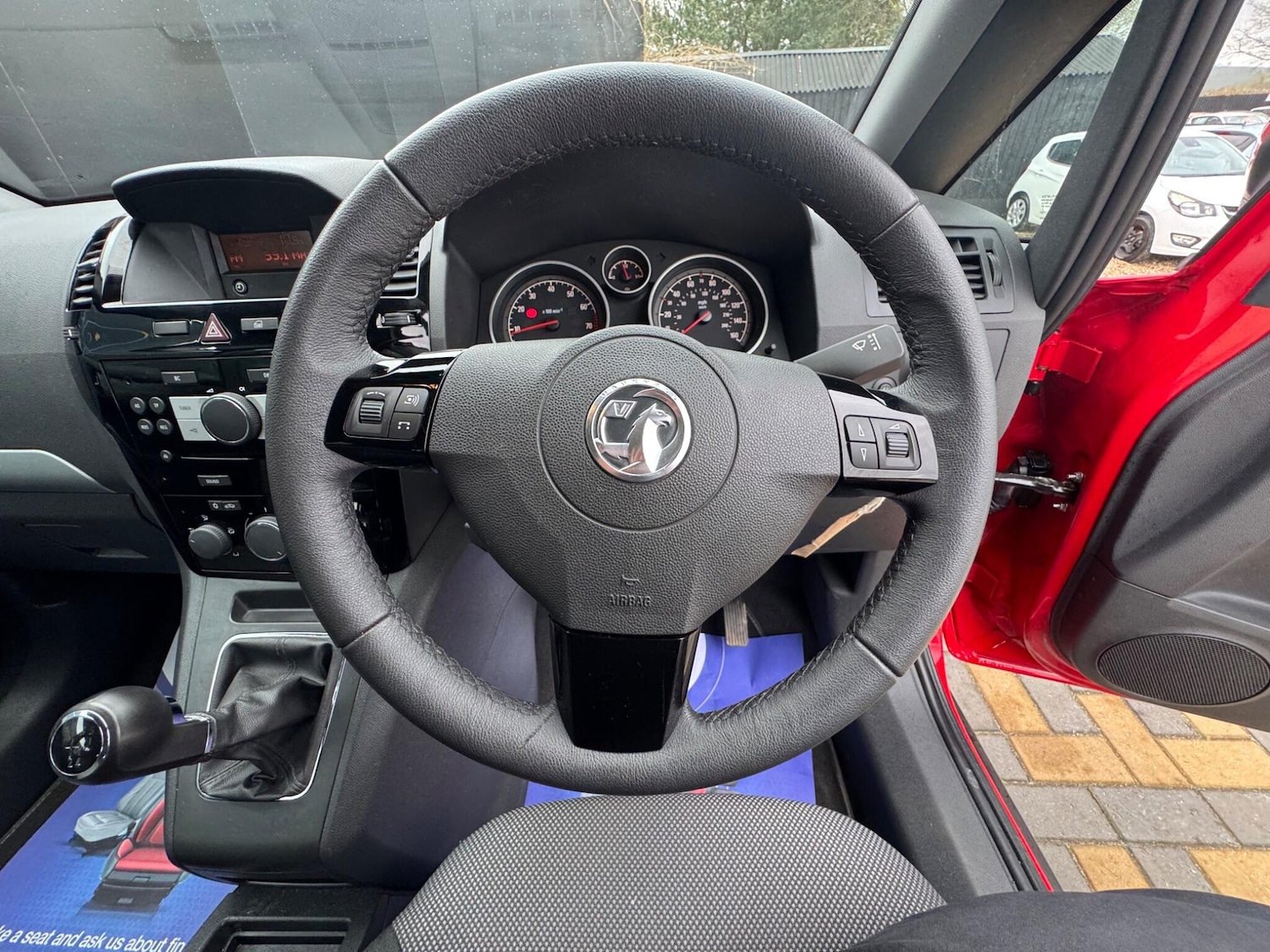 Used Vauxhall Zafira 2014 for sale - 77853867: Photo 28