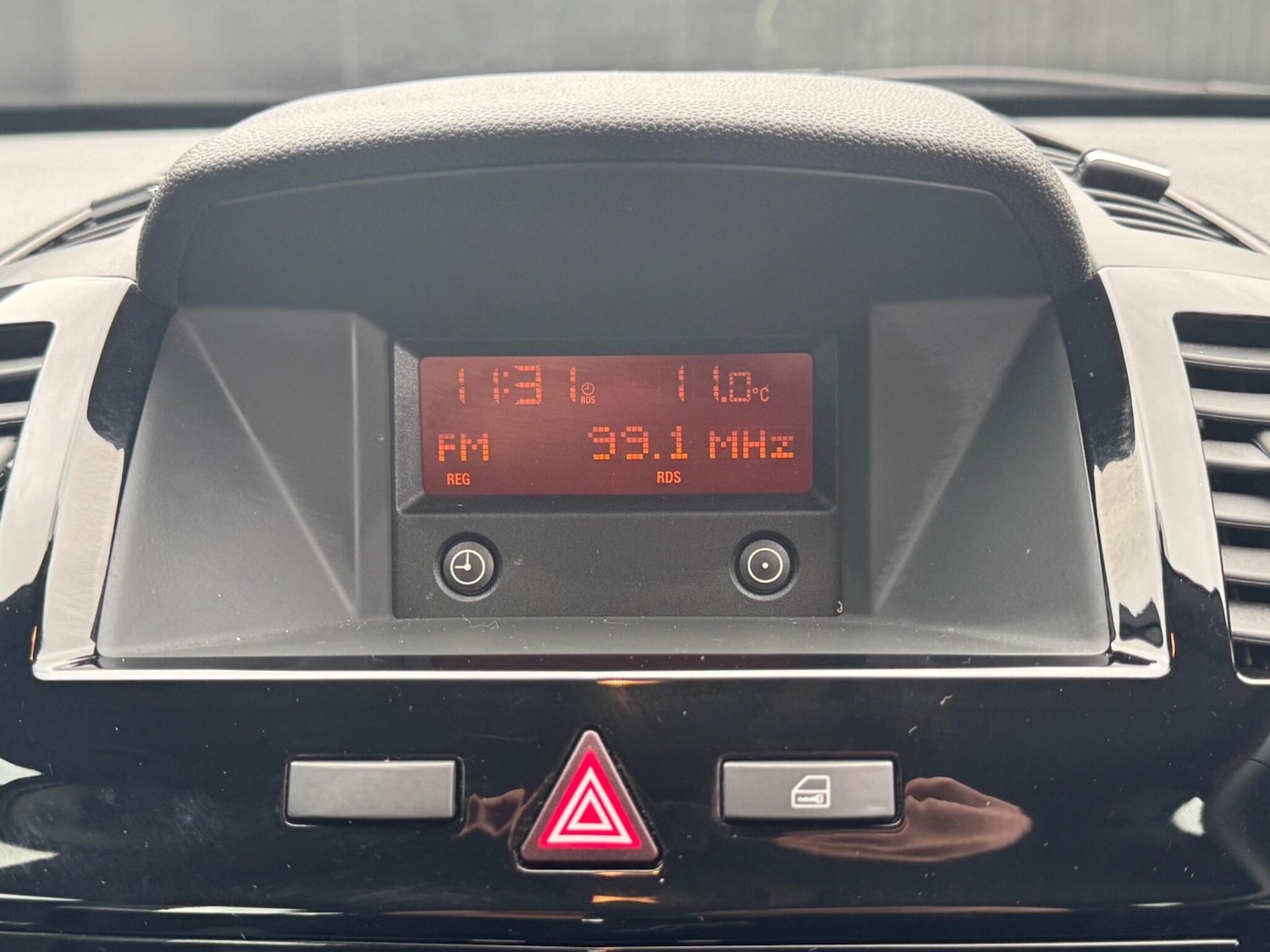 Used Vauxhall Zafira 2014 for sale - 77853867: Photo 33