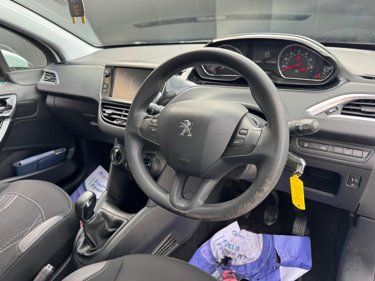 Used Peugeot 208 2015 for sale - 77883459: Photo 14