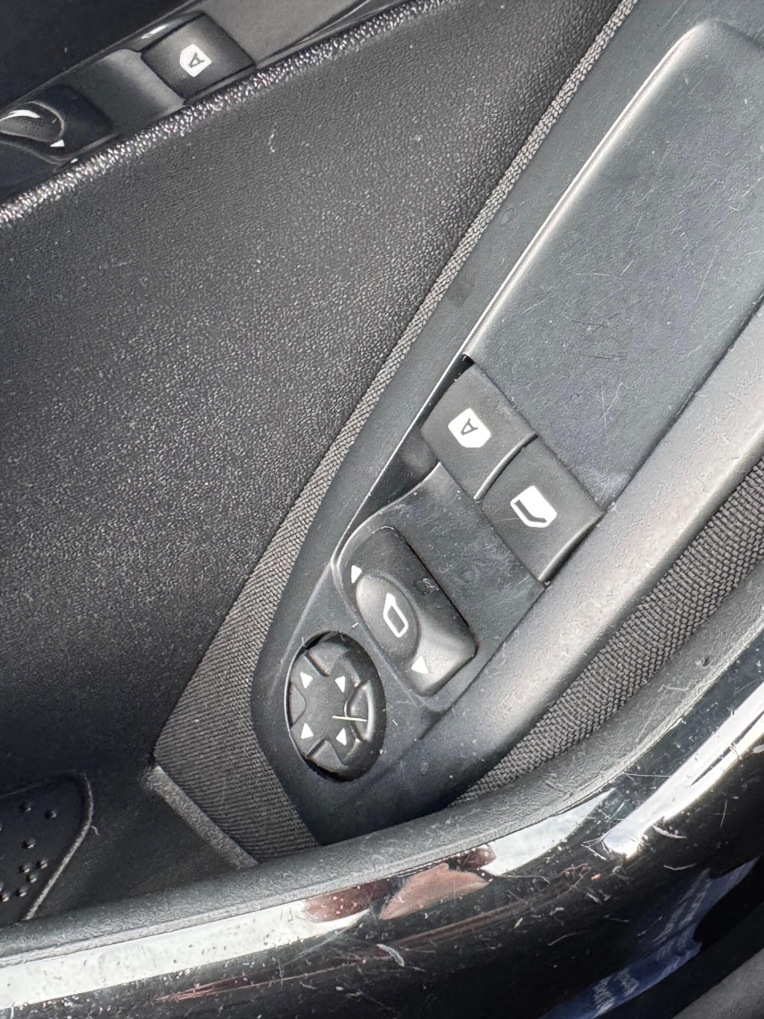 Used Peugeot 208 2015 for sale - 77883459: Photo 29