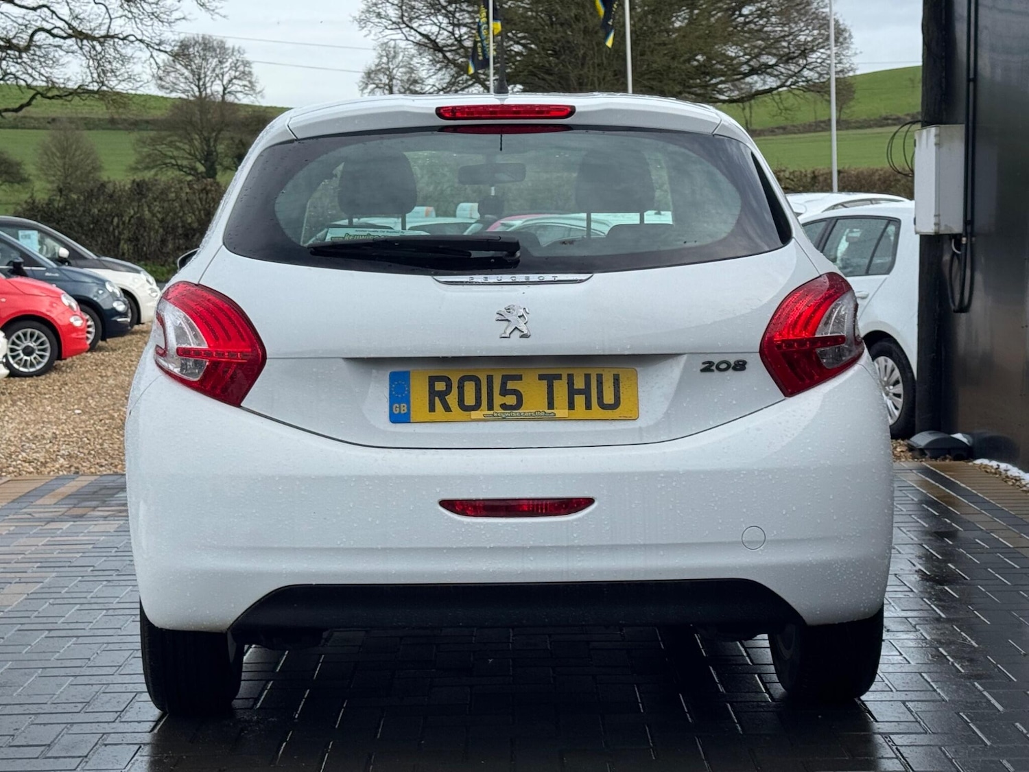 Used Peugeot 208 2015 for sale - 77883459: Photo 4