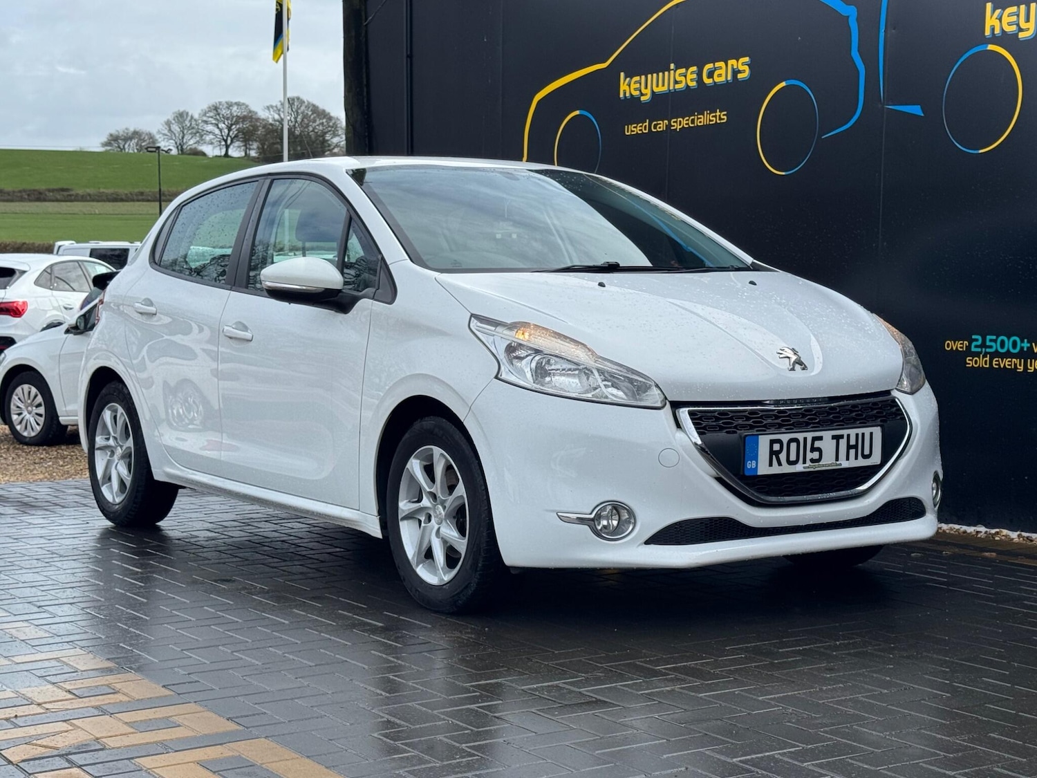 Used Peugeot 208 2015 for sale - 77883459: Photo 7