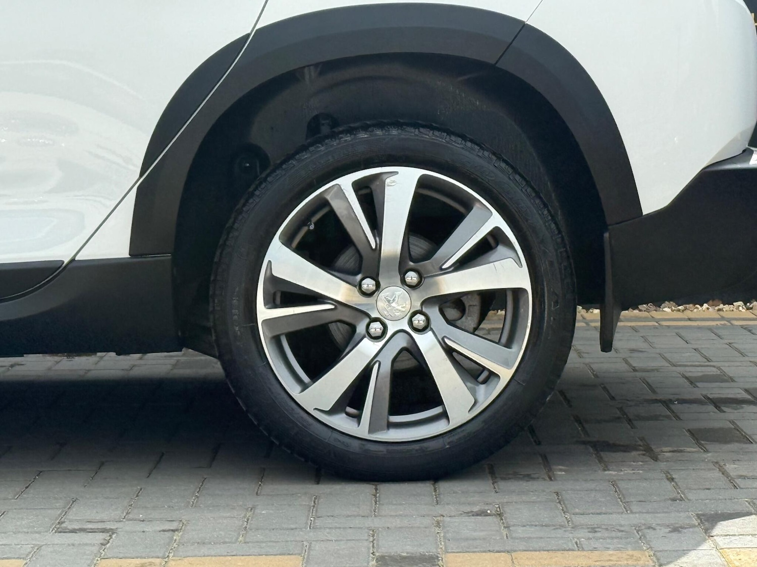 Used Peugeot 2008 2017 for sale - 78086487: Photo 12