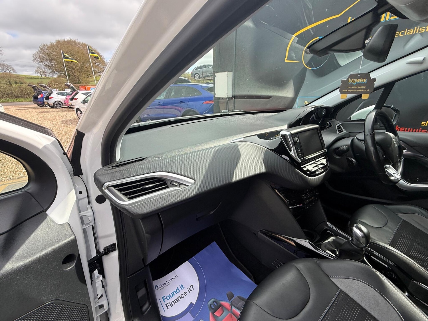 Used Peugeot 2008 2017 for sale - 78086487: Photo 18