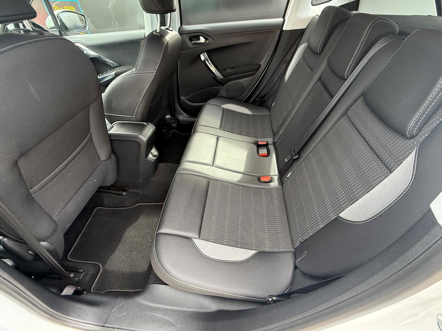 Used Peugeot 2008 2017 for sale - 78086487: Photo 20