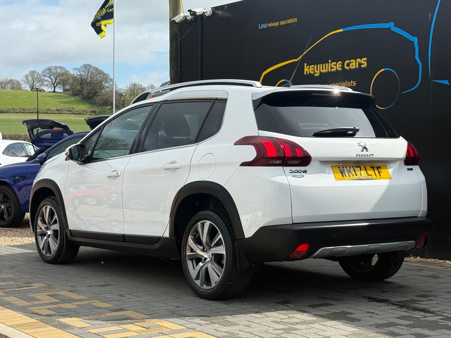 Used Peugeot 2008 2017 for sale - 78086487: Photo 3