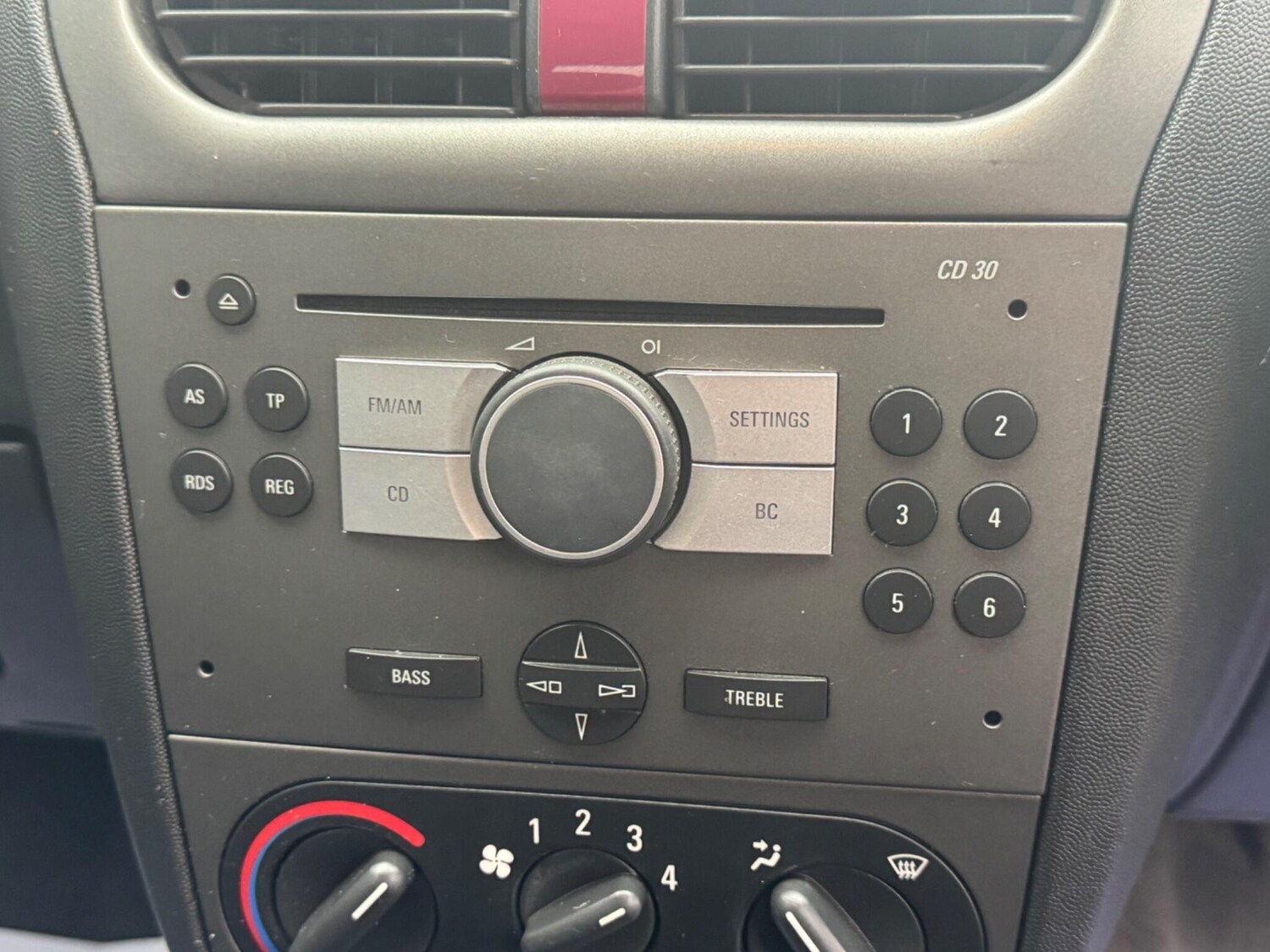 Used Vauxhall Corsa 2005 for sale - 77203500: Photo 30