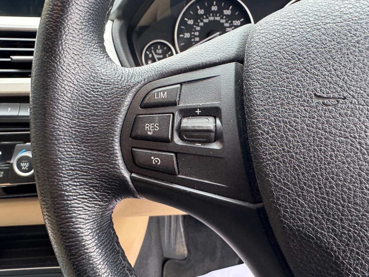 Used BMW 3 Series 2018 for sale - 77586509: Photo 23