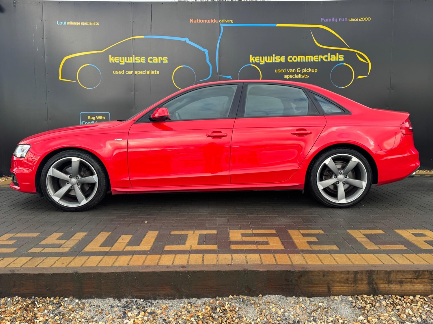 Used Audi A4 2013 for sale - 77550745: Photo 2