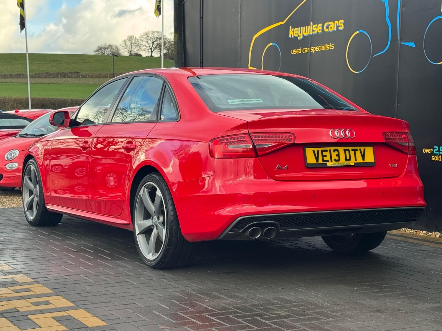 Used Audi A4 2013 for sale - 77550745: Photo 3