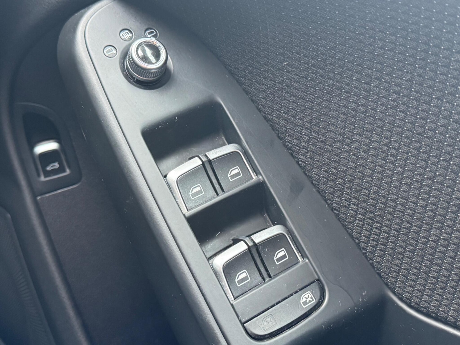 Used Audi A4 2013 for sale - 77550745: Photo 37