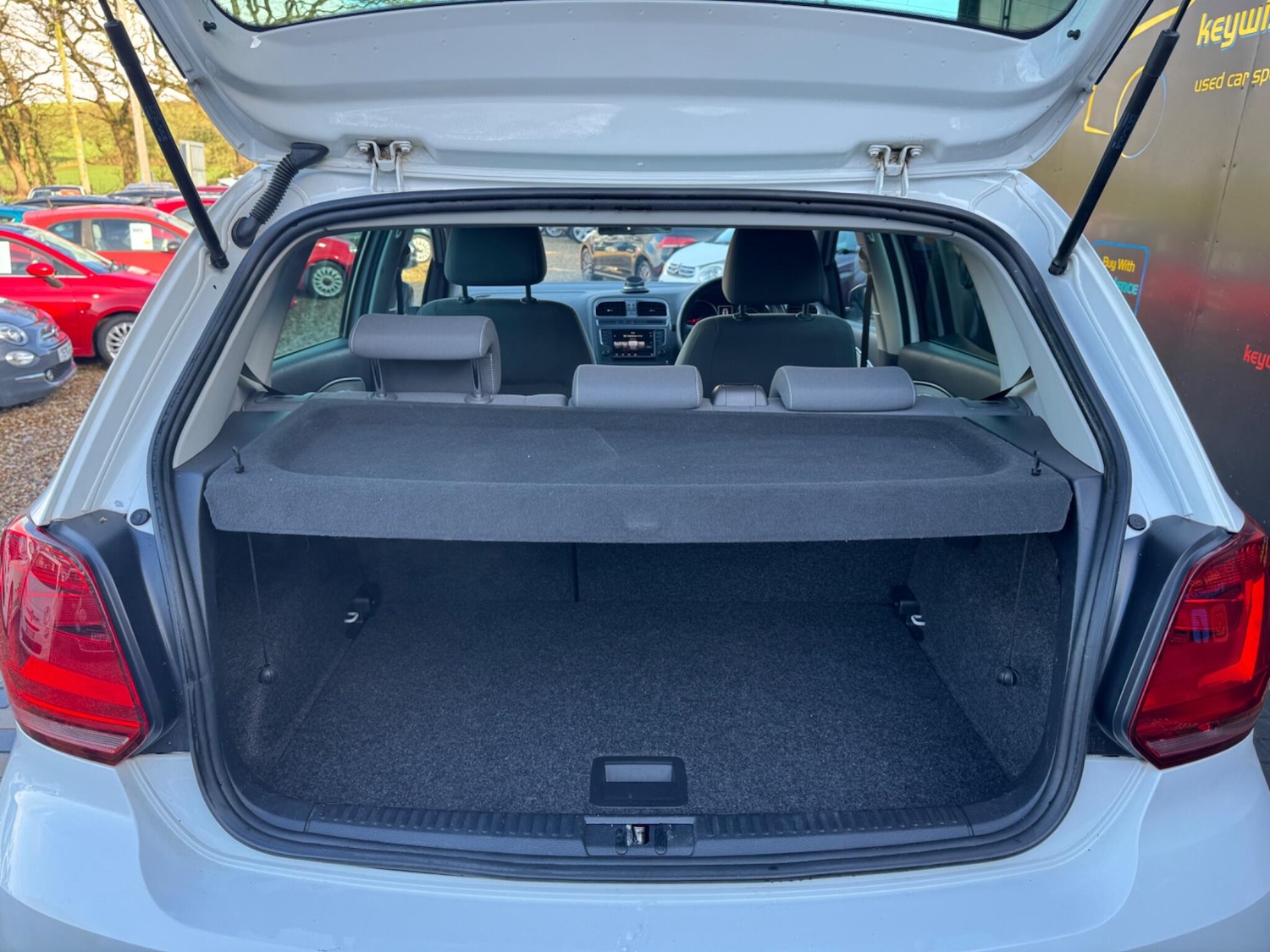 Used Volkswagen Polo 2015 for sale - 77358322: Photo 21