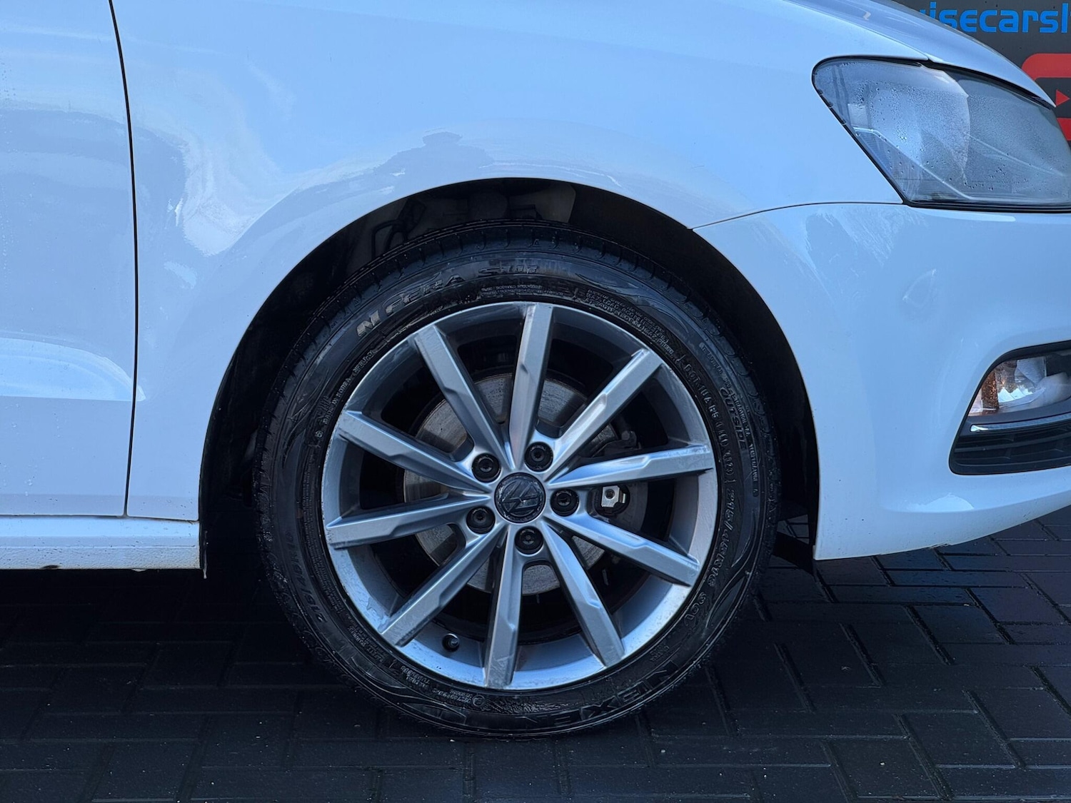 Used Volkswagen Polo 2015 for sale - 77358322: Photo 9