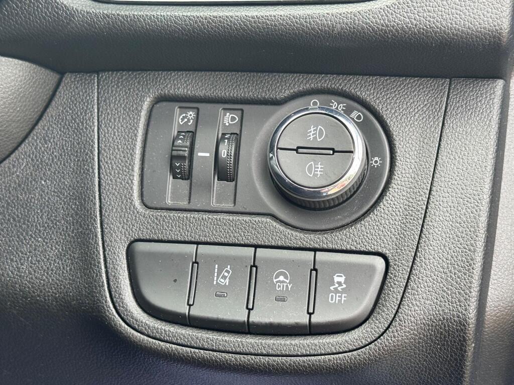 Used Vauxhall Viva 2016 for sale - 77439775: Photo 36