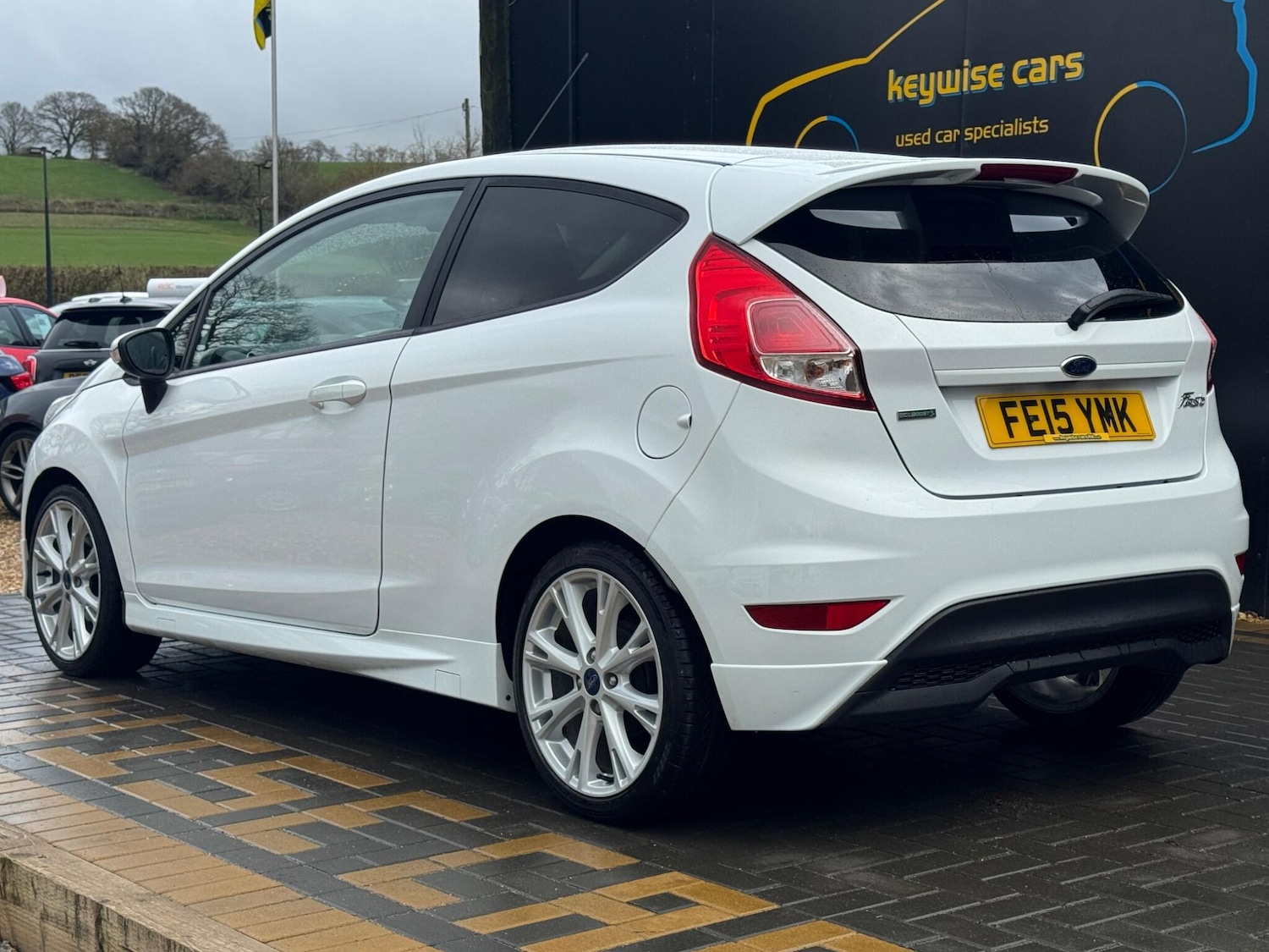 Used Ford Fiesta 2015 for sale - 77737112: Photo 3