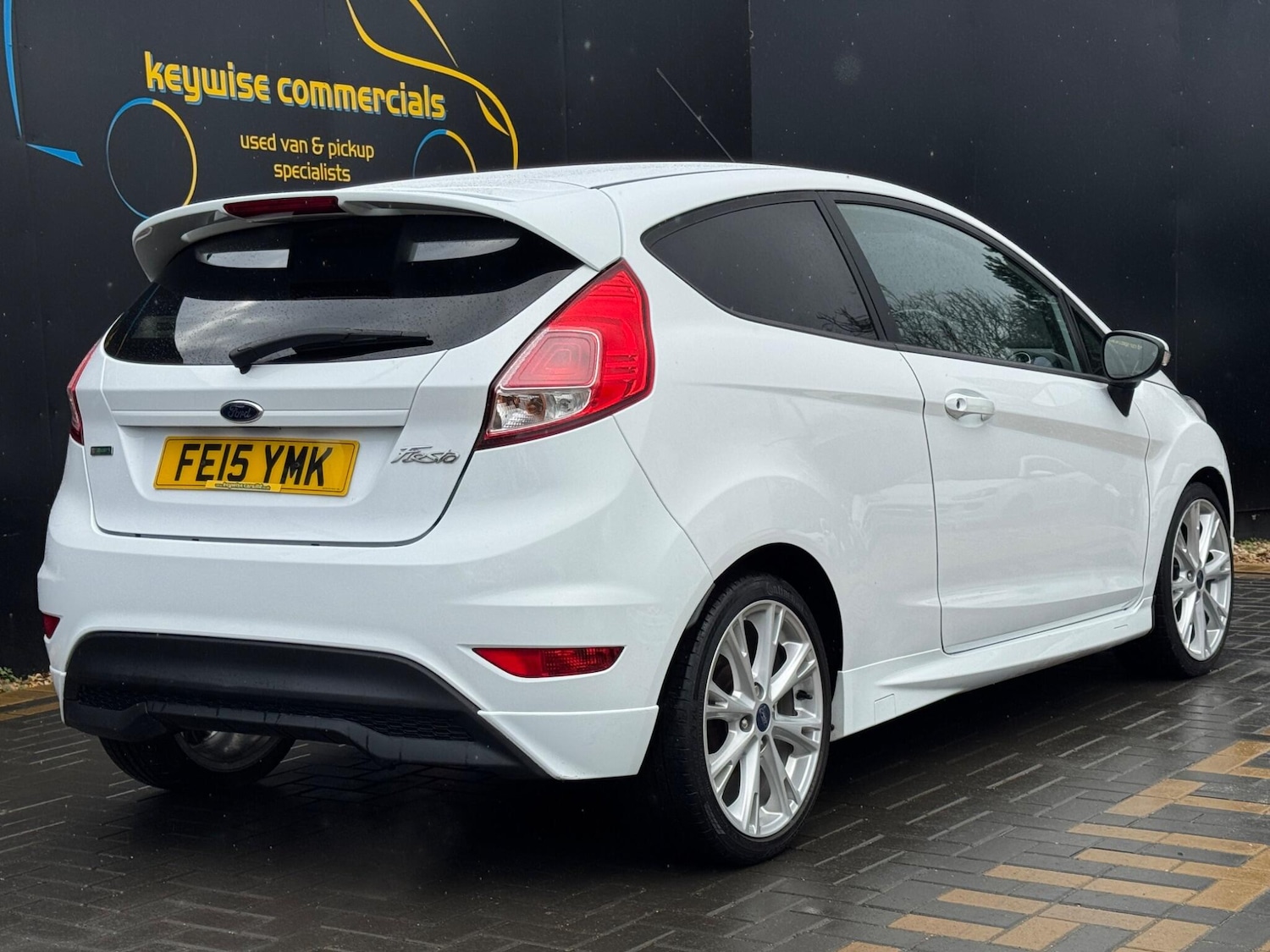 Used Ford Fiesta 2015 for sale - 77737112: Photo 6