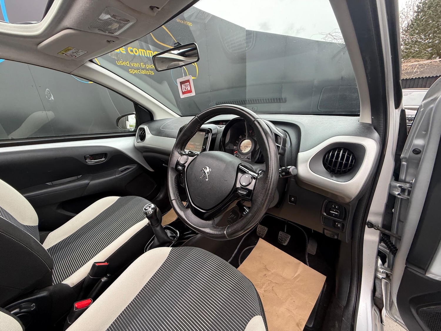 Used Peugeot 108 2016 for sale - 78203923: Photo 14