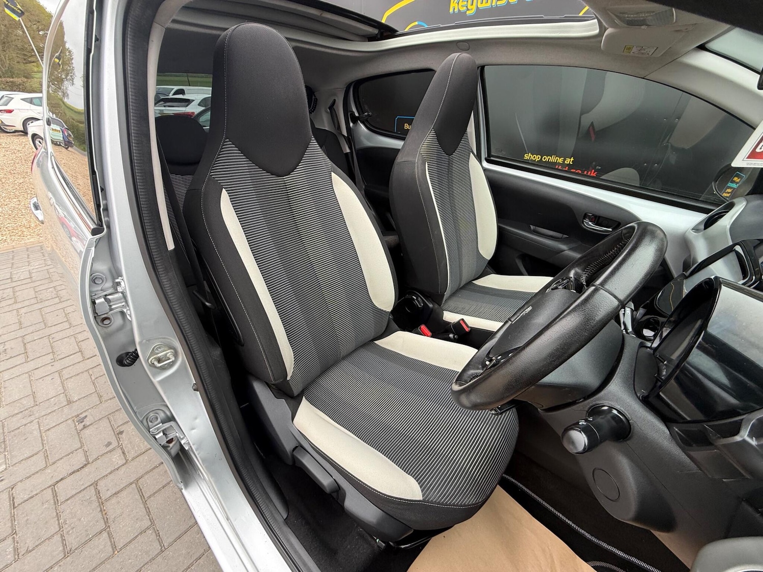 Used Peugeot 108 2016 for sale - 78203923: Photo 15