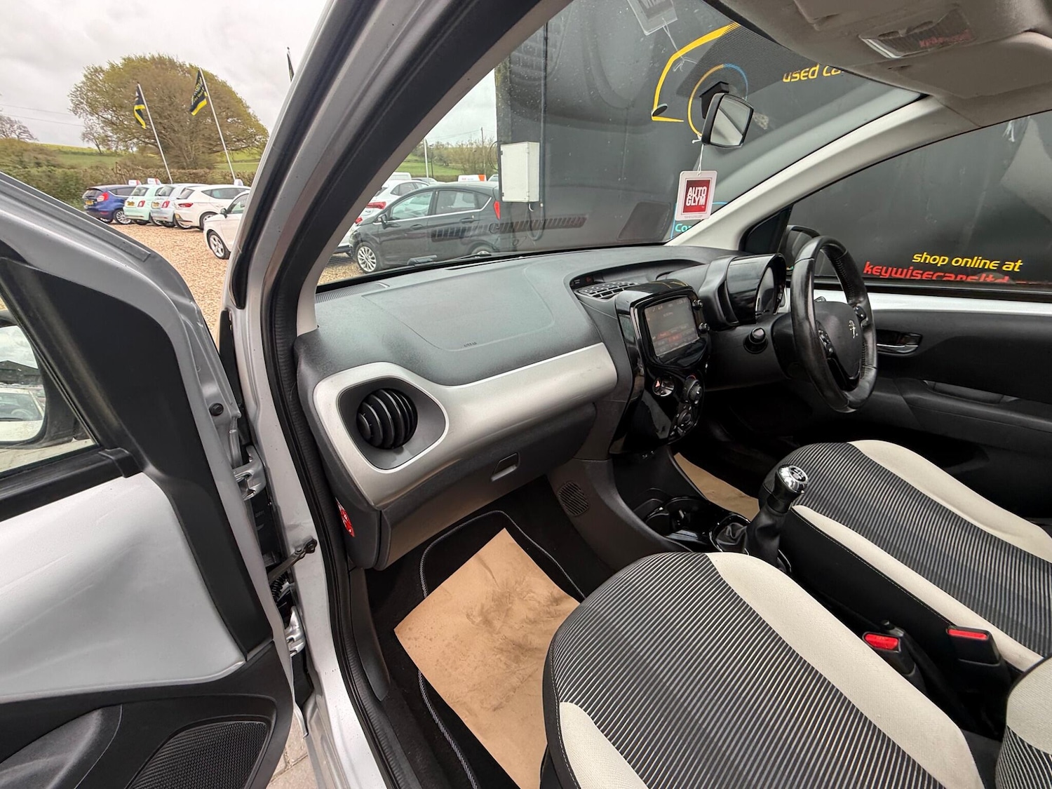 Used Peugeot 108 2016 for sale - 78203923: Photo 18