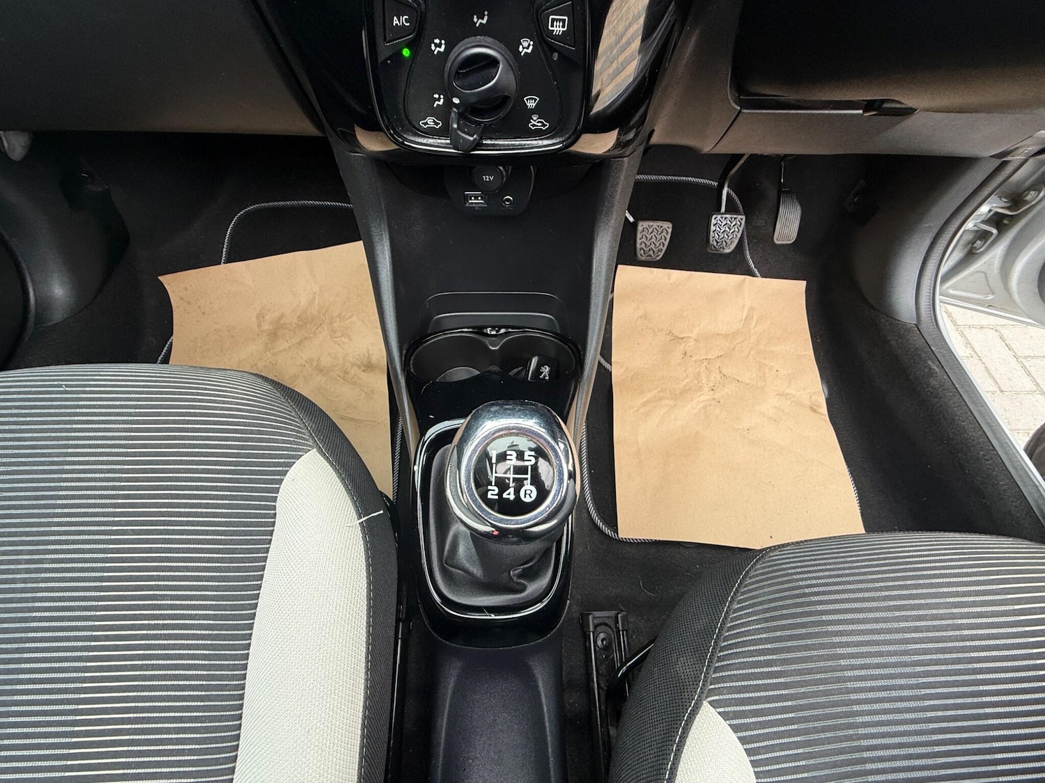 Used Peugeot 108 2016 for sale - 78203923: Photo 26