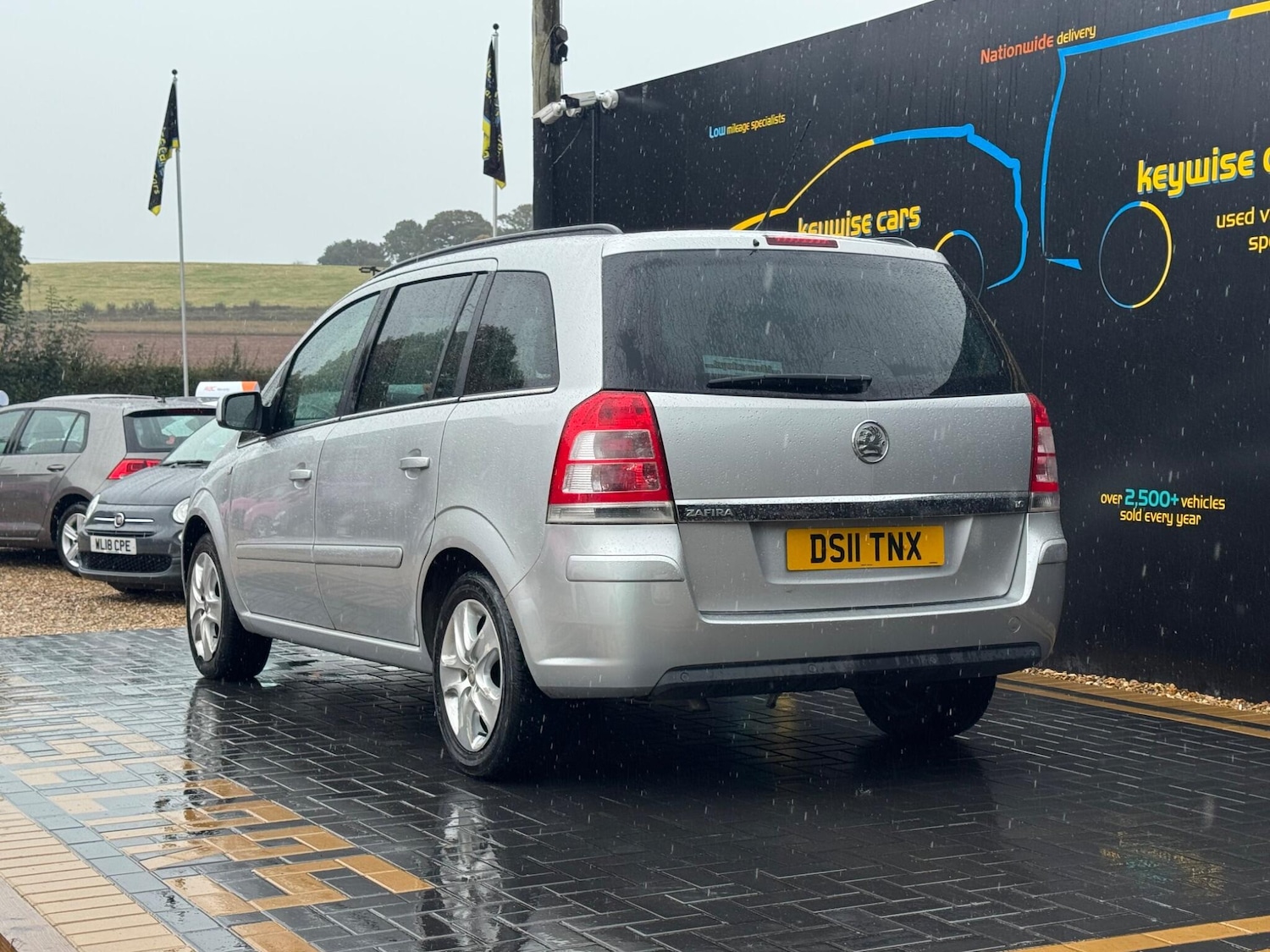 Used Vauxhall Zafira 2011 for sale - 76167513: Photo 3