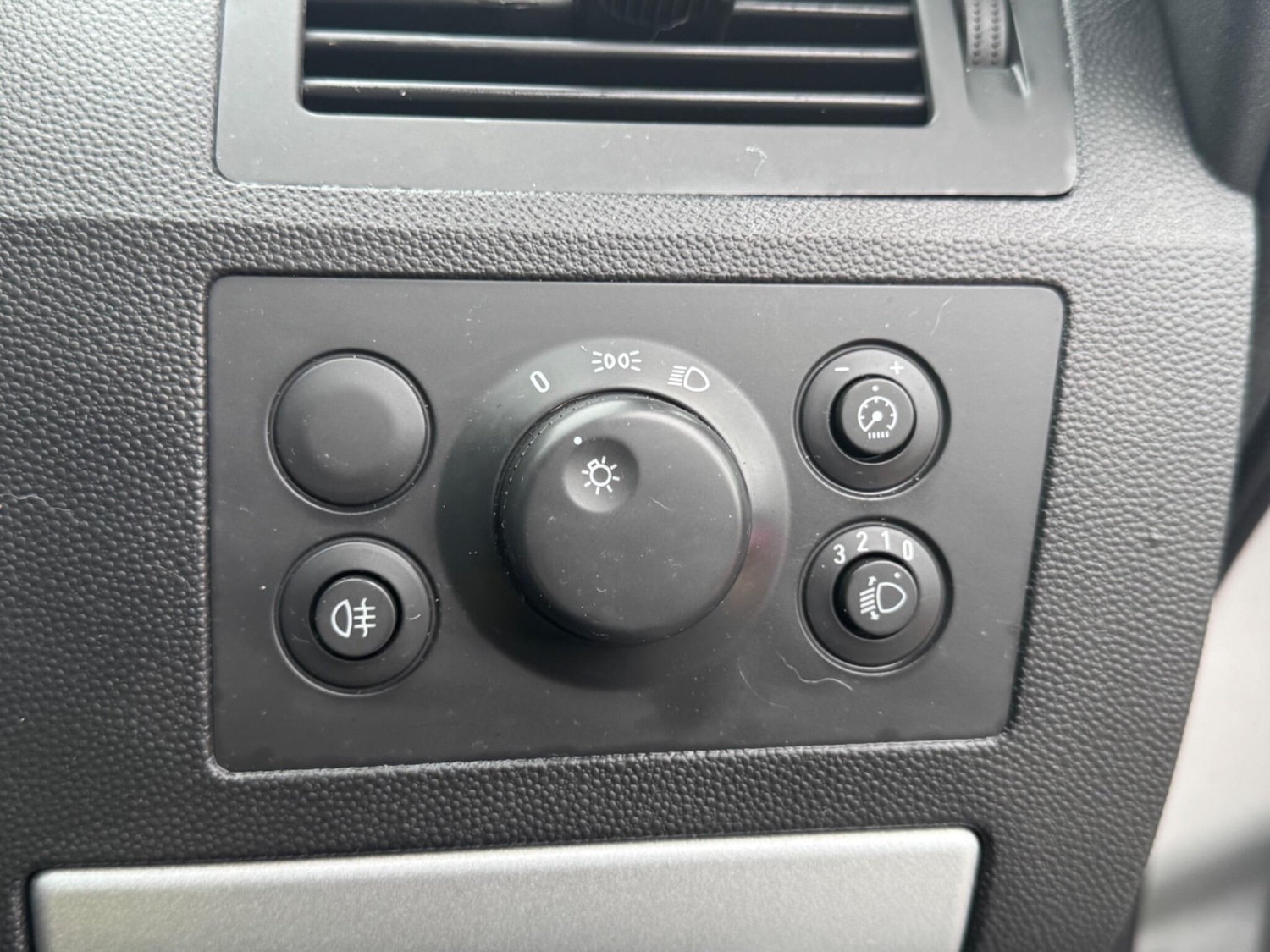 Used Vauxhall Zafira 2011 for sale - 76167513: Photo 34